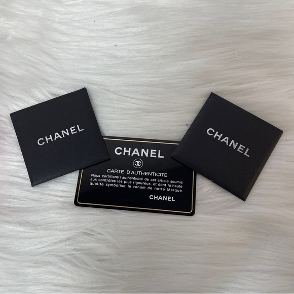 Chanel CC Zipper Wallet - Picture 12 of 12